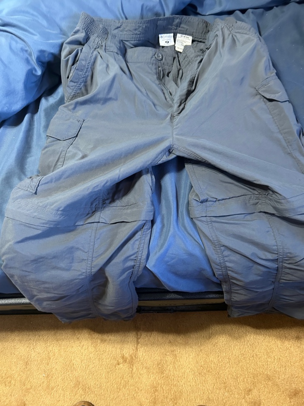 Columbia Men's Cargo Pants in Blue